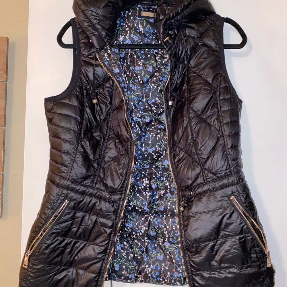 Reversible hooded down and primaLoft fill vest